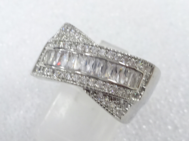 クリスタル　指輪(15号)